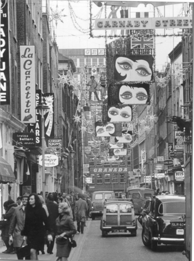 Carnaby Street 1967 - Christmas b.jpg. Click on the picture to enlarge